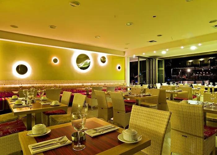 Hotel Flegra Palace 4*