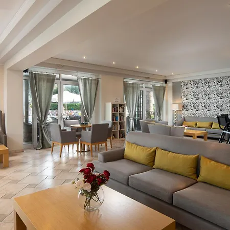 Flegra Palace פפקוהורי