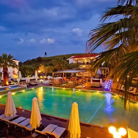 מלון Flegra Palace 4*